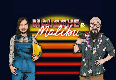 Graphik des Podcasts: Auf der linken Seite des Bildes ist eine Frau in blauer Latzhose mit gelbem Schutzhelm unter dem Arm zu sehen. Auf der rechten Bildseite ist ein Mann in Hawaiihemd und Cocktail in der Hand zu sehen. In der Mitte ist der Schriftzug Maloche und Malibu.